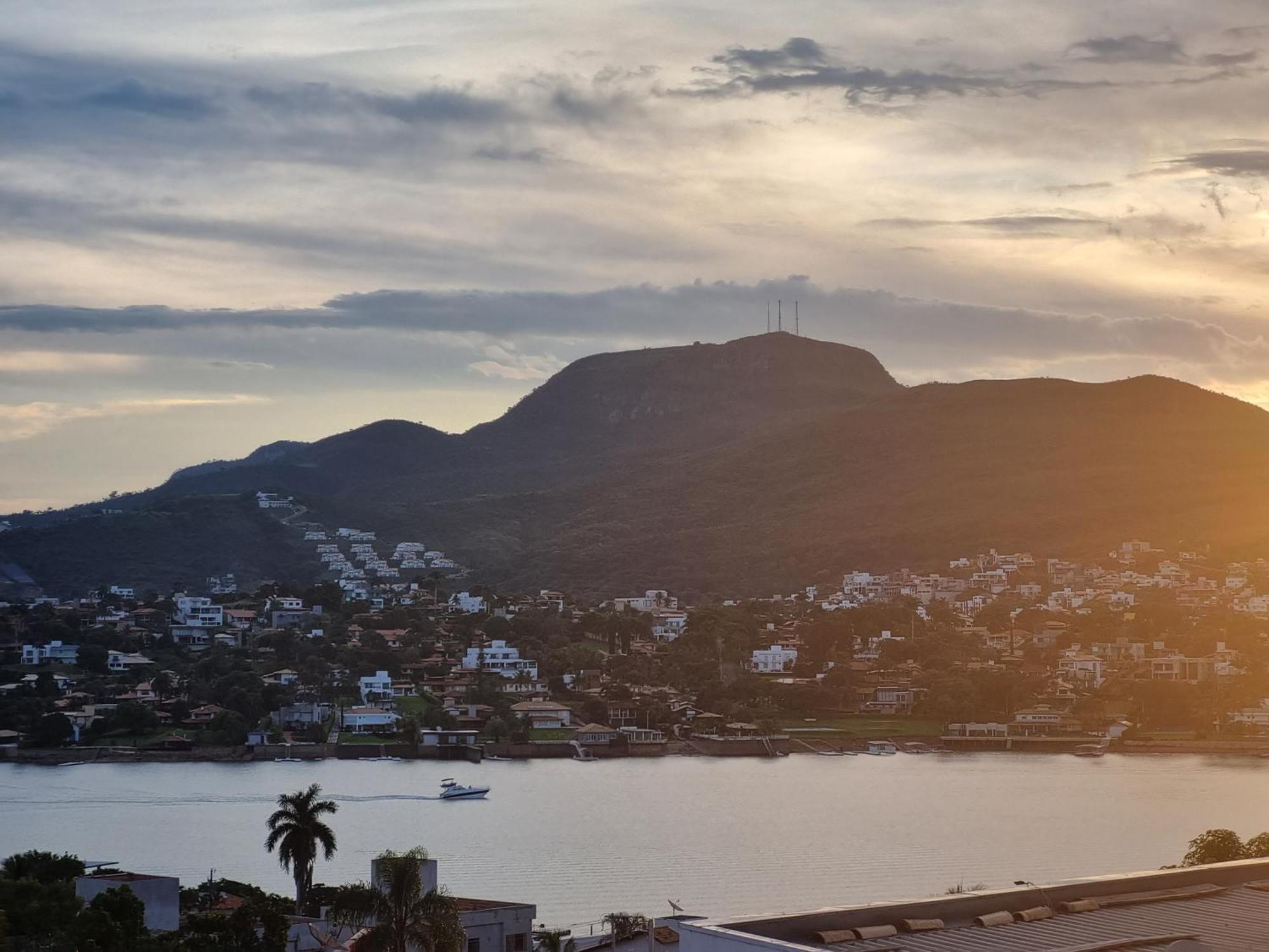 Recanto Brenda - Casa Luxo Capitolio Com Vista Pro Lago, Escarpas E Morrochapeu Exterior foto